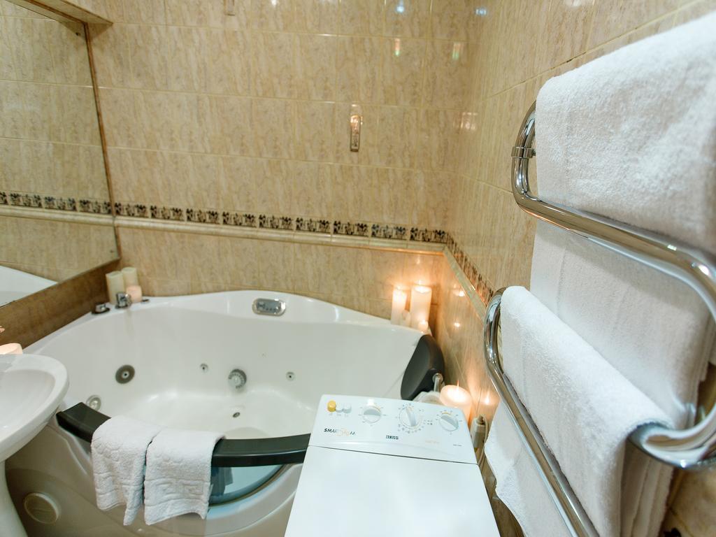 Studio De Luxe With Jacuzzi Sumy Eksteriør bilde